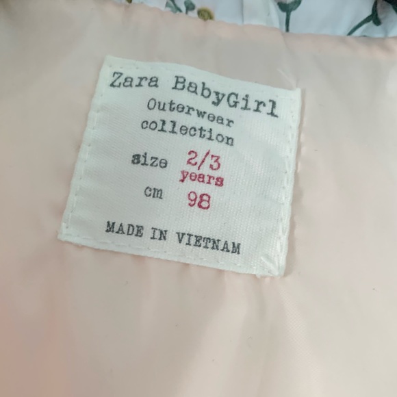 Zara Toddler Floral Puffer Vest Sz 2/3 - Picture 6 of 6